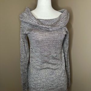 White House black market long sleeve size small